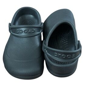 Crocs Slip Resistant Shoes 
Bistro Clogs, Nurse Shoes, Che...